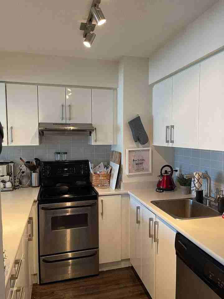 339 East 7th Avenue #303 - Photo 2 of 10