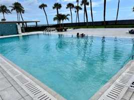 featured image of 4001 Gulf Shore Blvd N #505