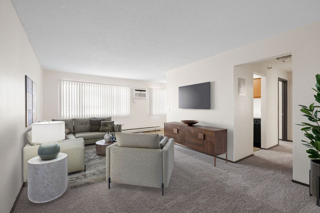 Summit Square - Photo 5 of 35