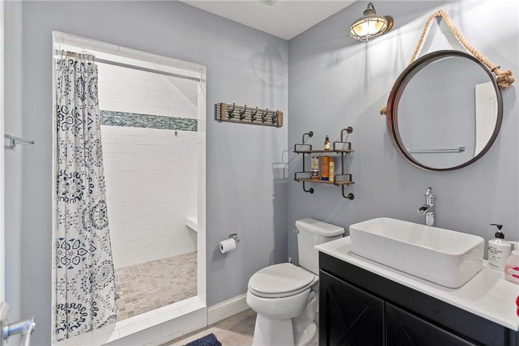 4018 Sunset Dr - Photo 3 of 27