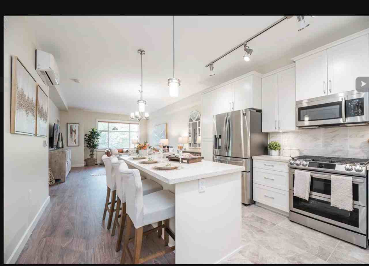 8538 203A Street #503 - Photo 3 of 18