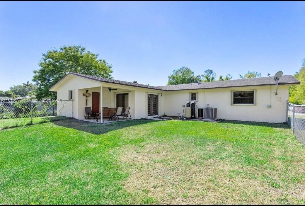 6160 Sw 188th Ave - Photo 2 of 26