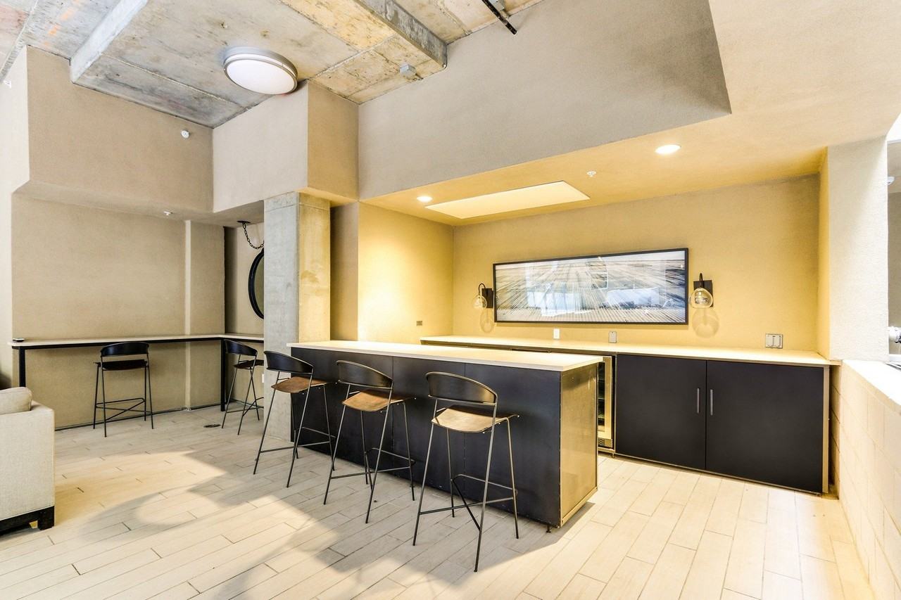 E On Grand - Photo 5 of 20