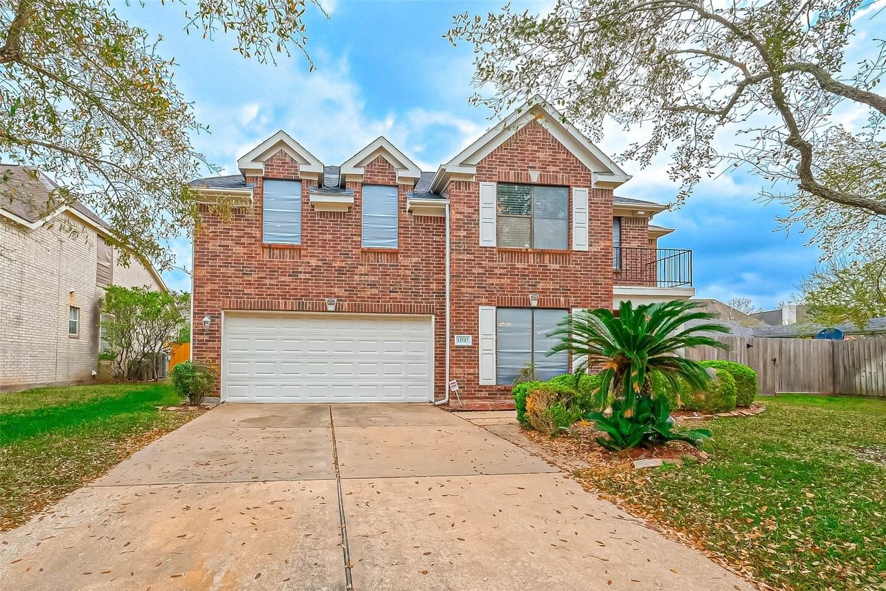 13507 Heron Field Court - Photo 3 of 23