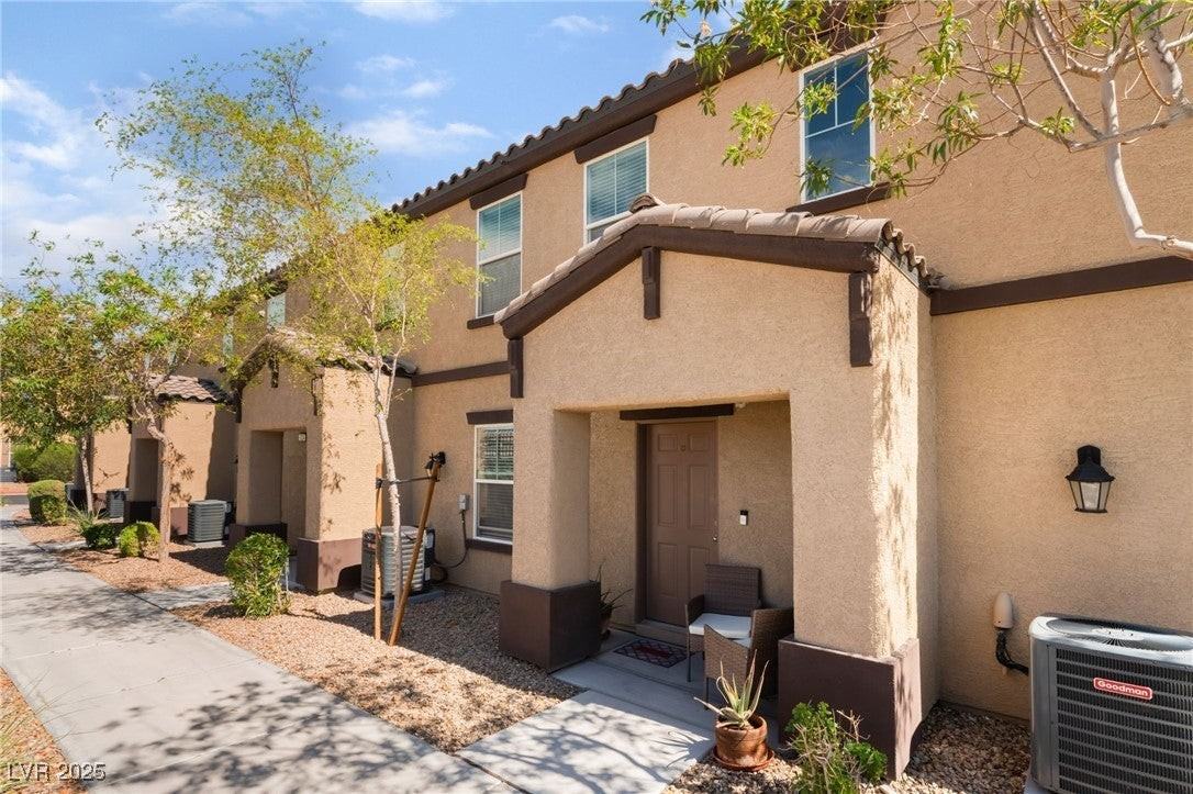 5230 Steep Cliffs Ave - Photo 3 of 45