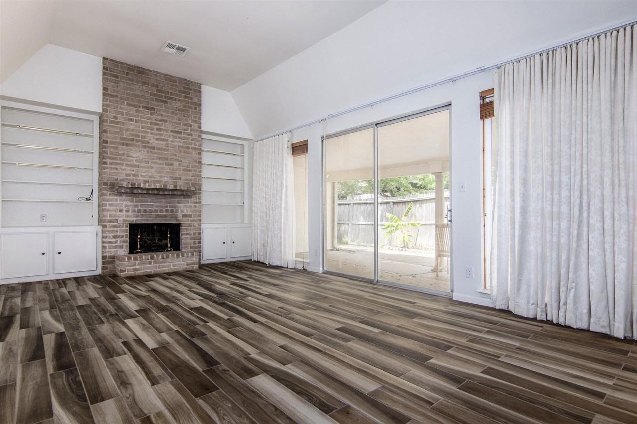 4800 Palmetto St - Photo 5 of 19