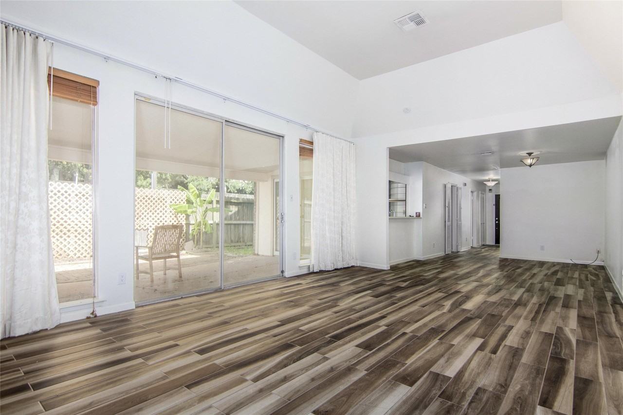 4800 Palmetto St - Photo 6 of 19