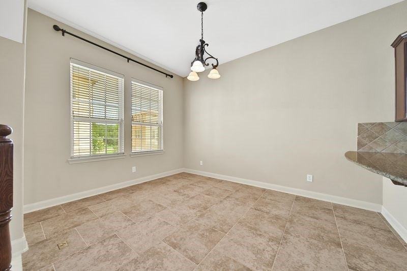 1707 Dominica Dr - Photo 5 of 21