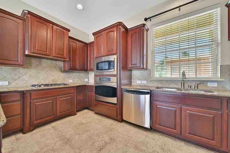 1707 Dominica Dr - Photo 7 of 21