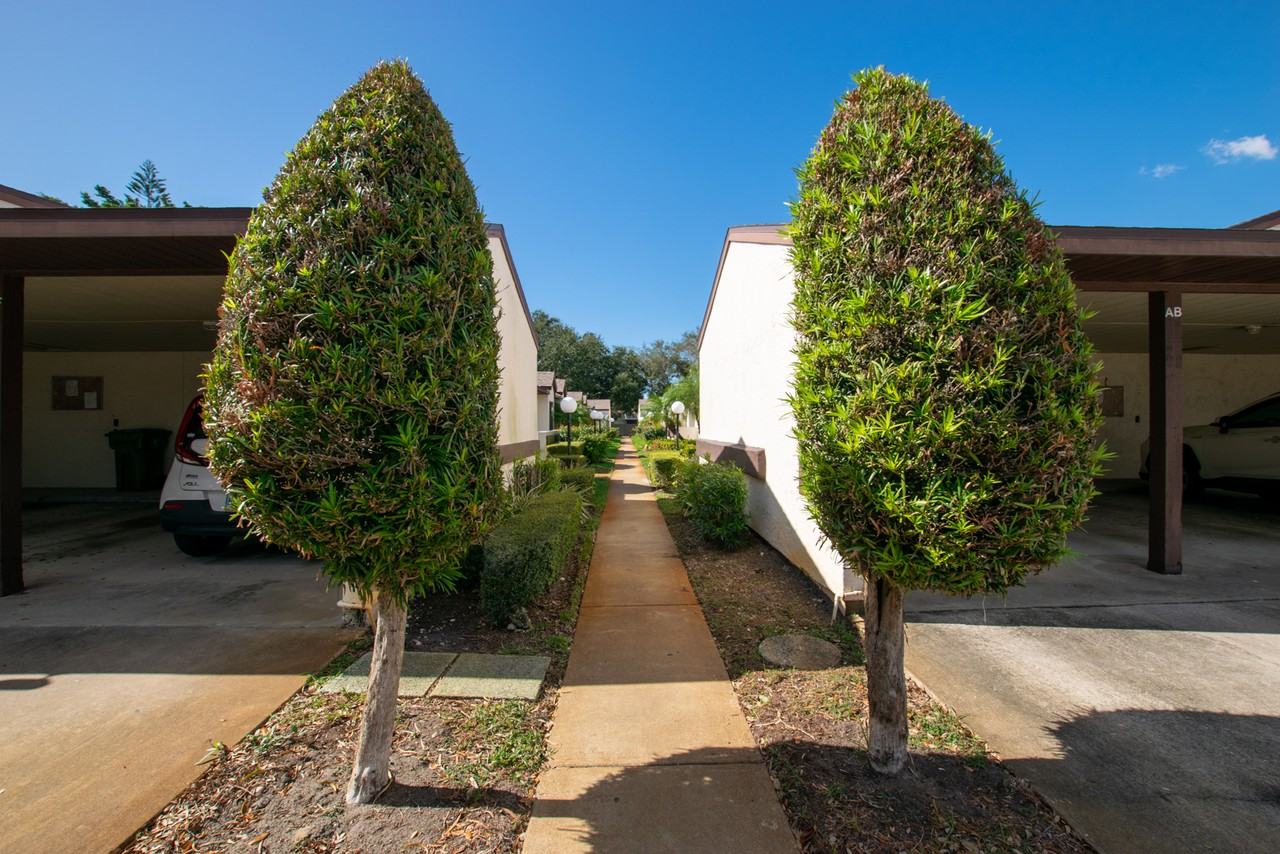 3610 59th Street Dr W - Photo 3 of 28