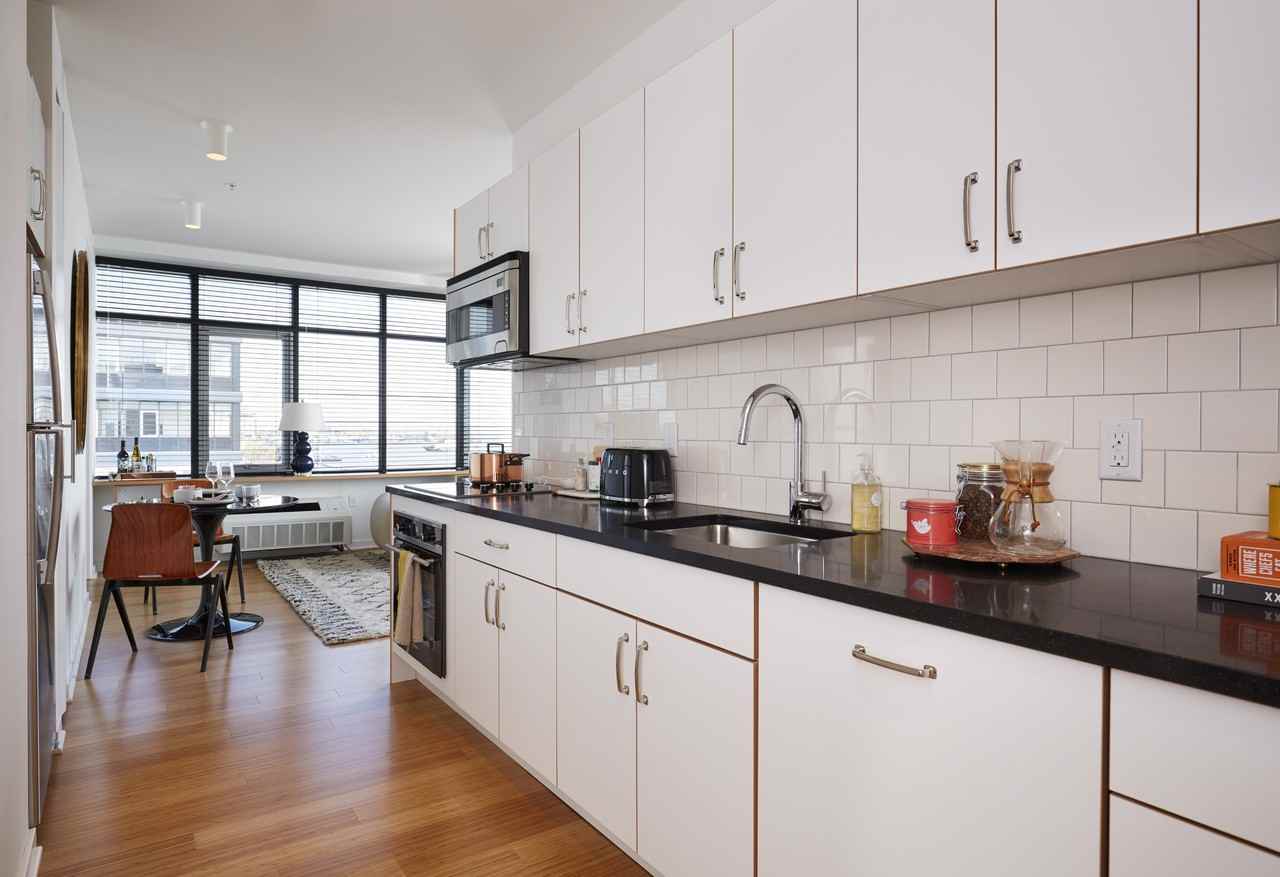 Staten Island Urby - Photo 3 of 18