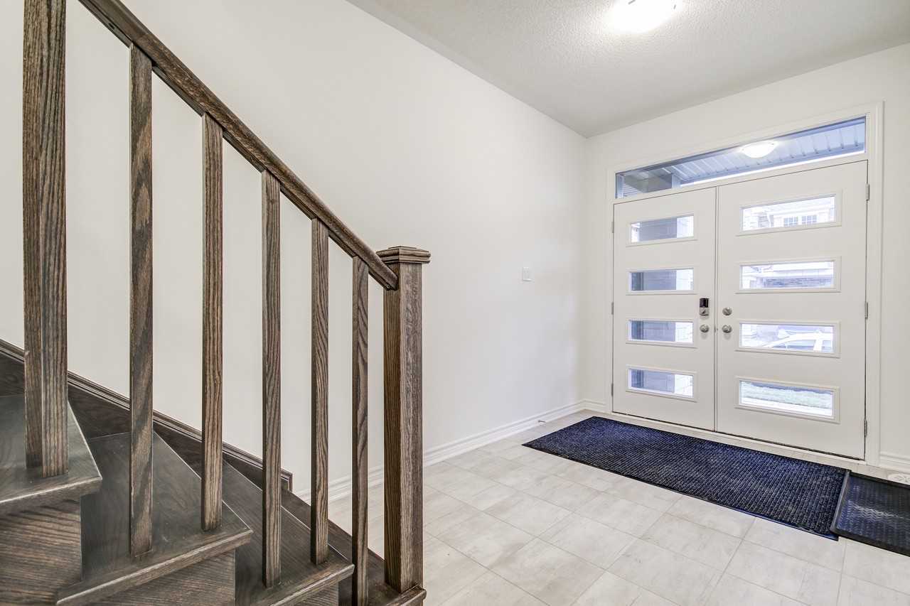 Conestoga Off Campus - Milton - Photo 2 of 14