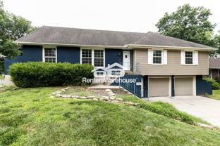 2707 Ne 67th Pl - Photo 1 of 1