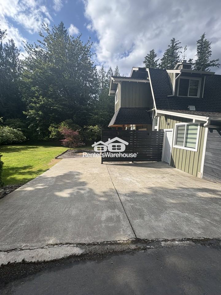 23806 Se 59th St #B - Photo 3 of 18