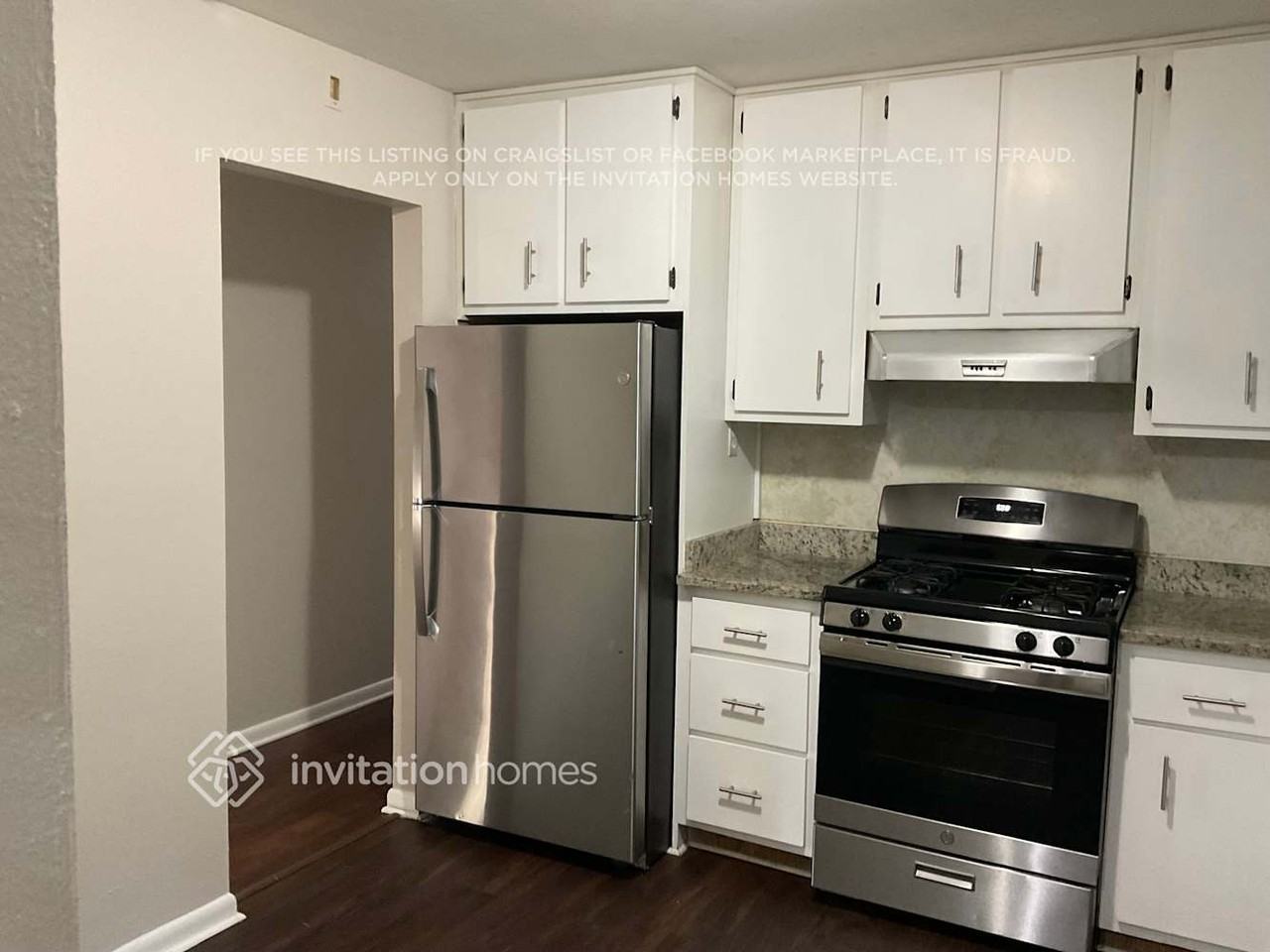 2213 Florence Ave - Photo 5 of 11