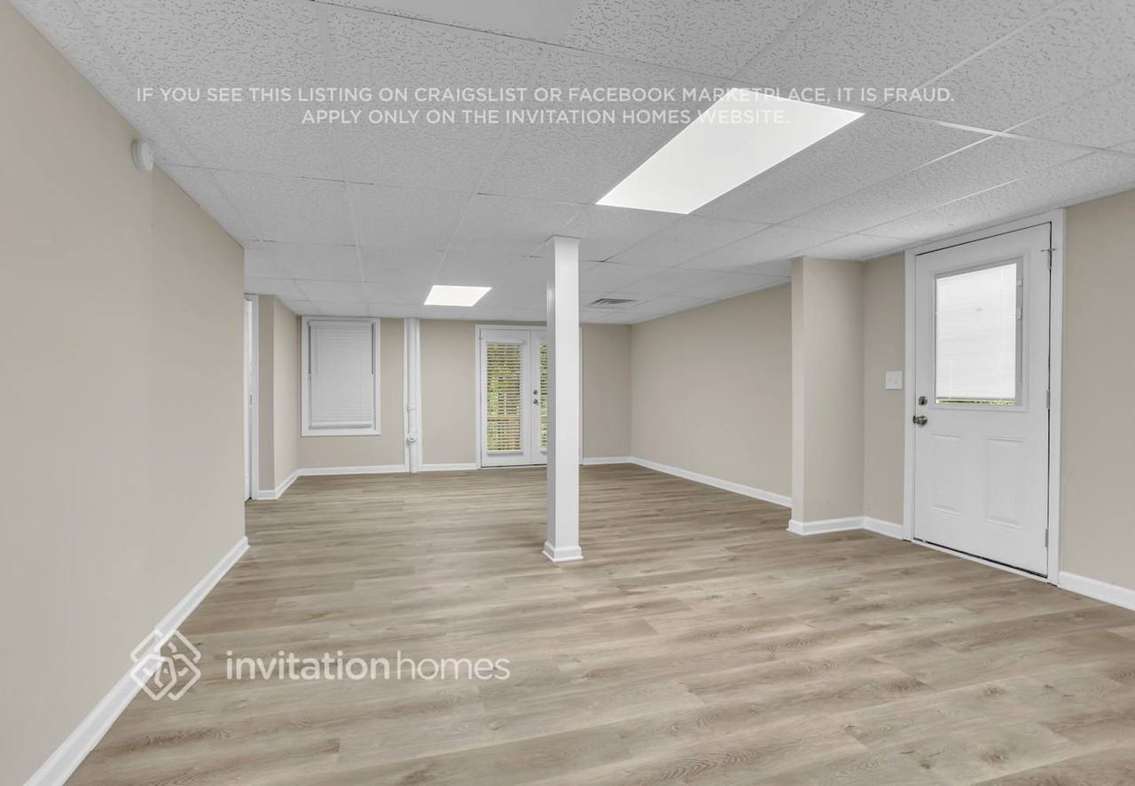 6584 Oakwood Dr - Photo 4 of 15