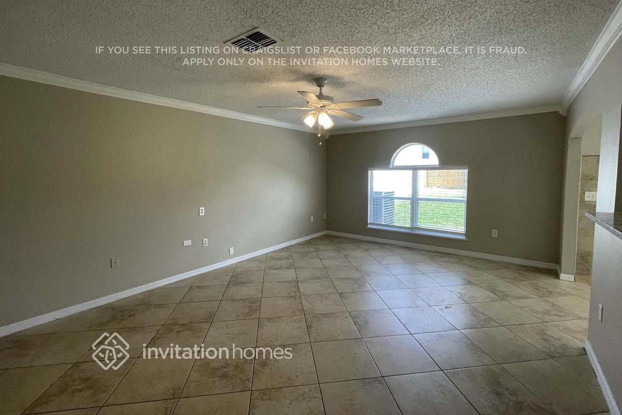 11504 Ivy Flower Loop - Photo 3 of 12