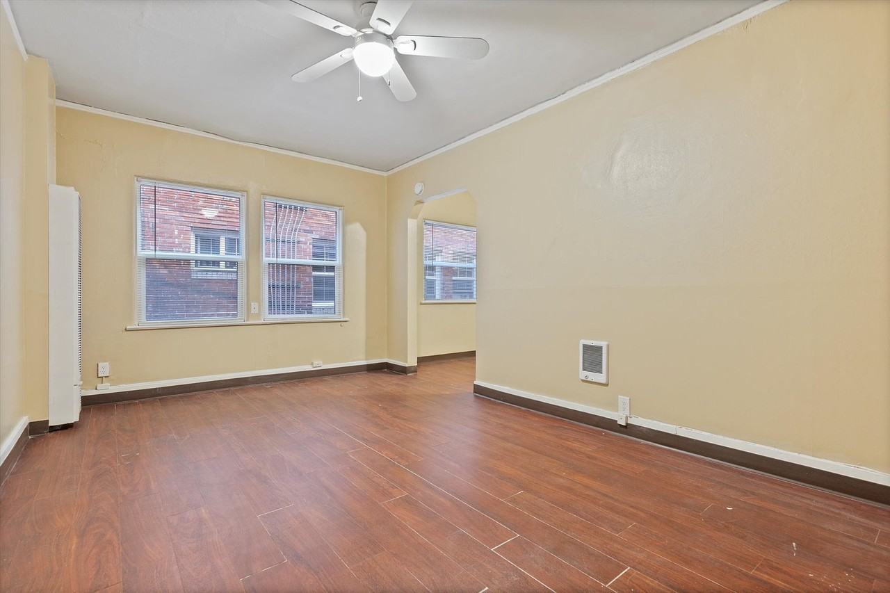 Belmar - Vintage Studios & 1BRs — From $999 in NW Portland’s Alphabet District - Photo 4 of 29