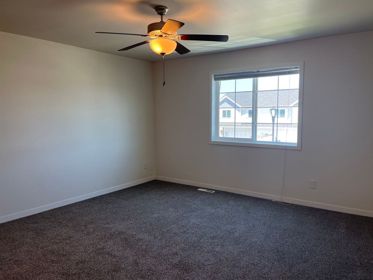 6164 61st Ave S - Photo 4 of 11