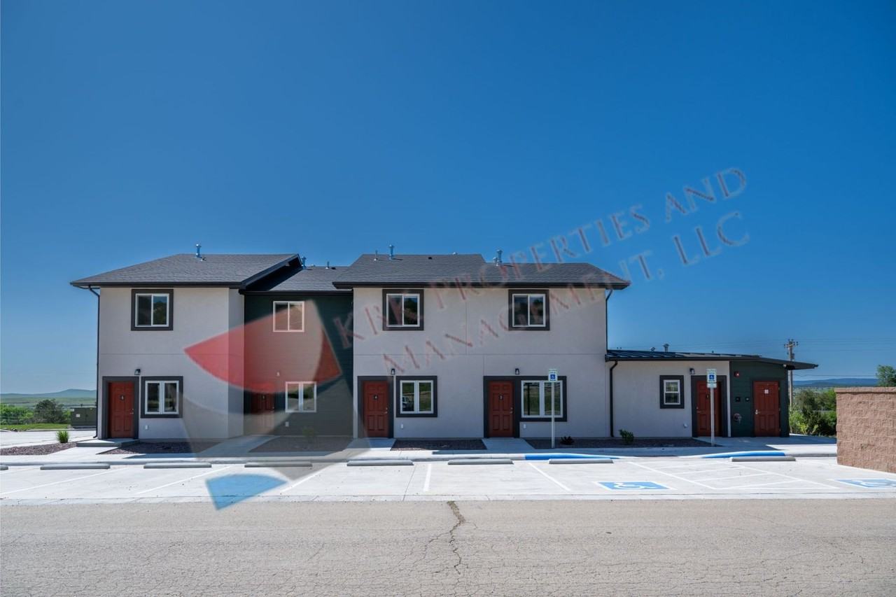 809 Indiana Avenue - Photo 2 of 48