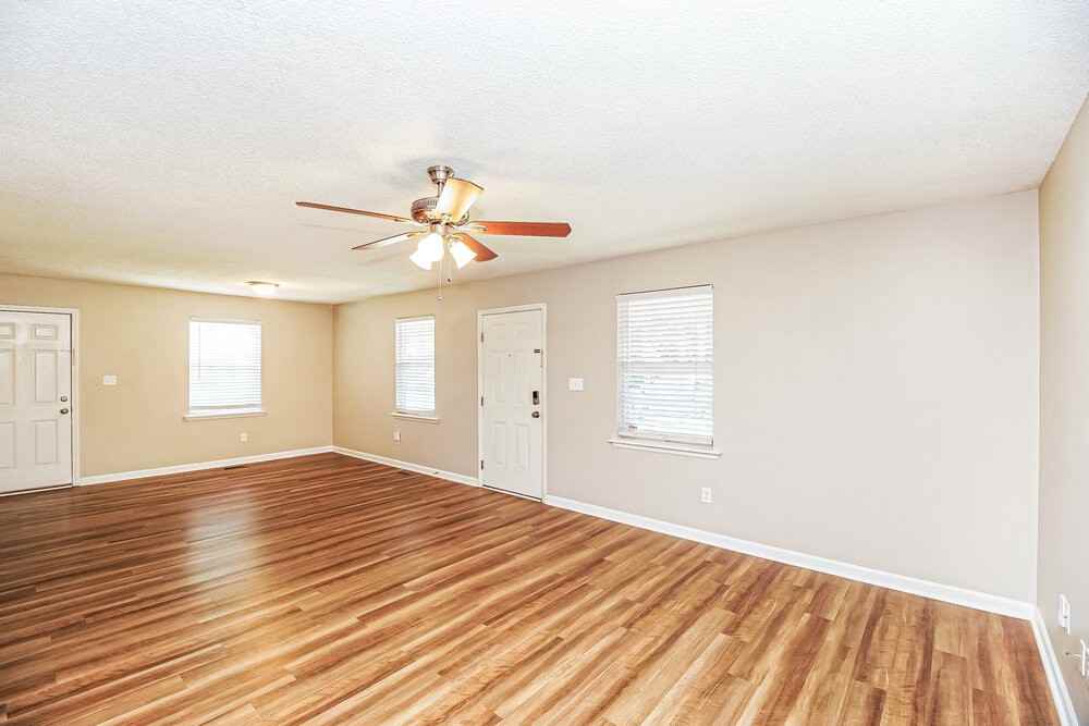 1016 Harrill St - Photo 6 of 16