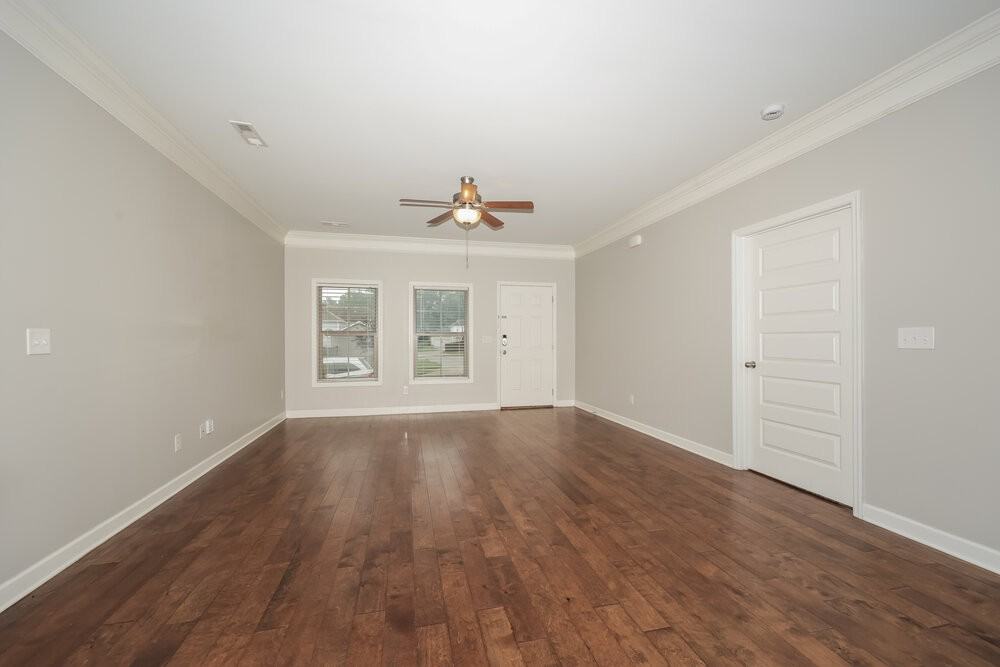2237 Dale View Dr - Photo 5 of 17