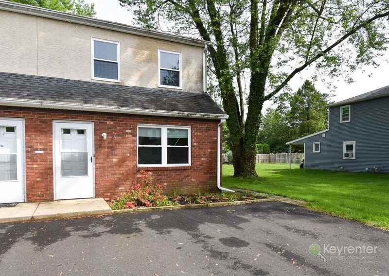 403 Avenue A #B - Photo 2 of 15