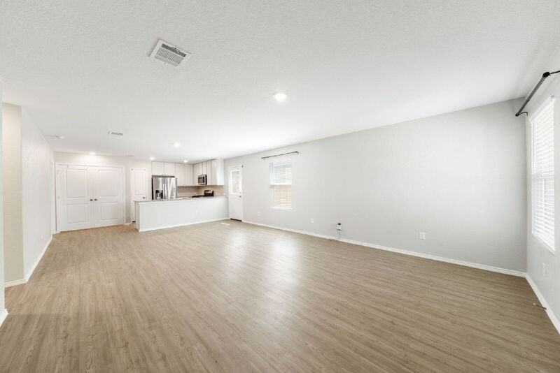 14718 Dillard Ml - Photo 5 of 29