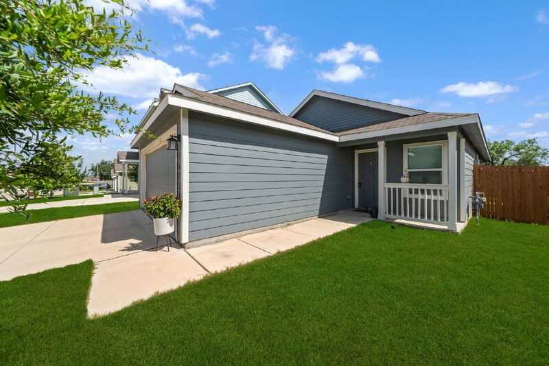 14718 Dillard Ml - Photo 4 of 29