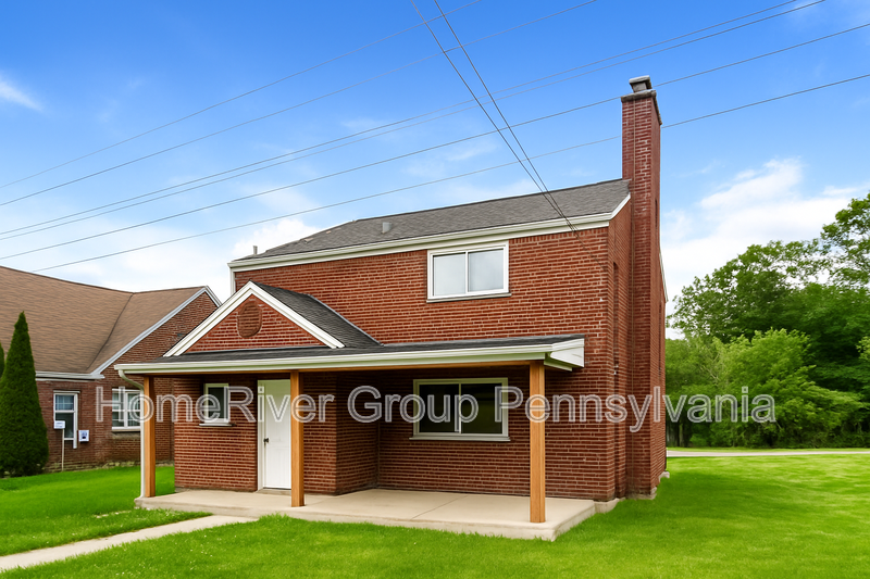 1066 Elwell St - Photo 2 of 20