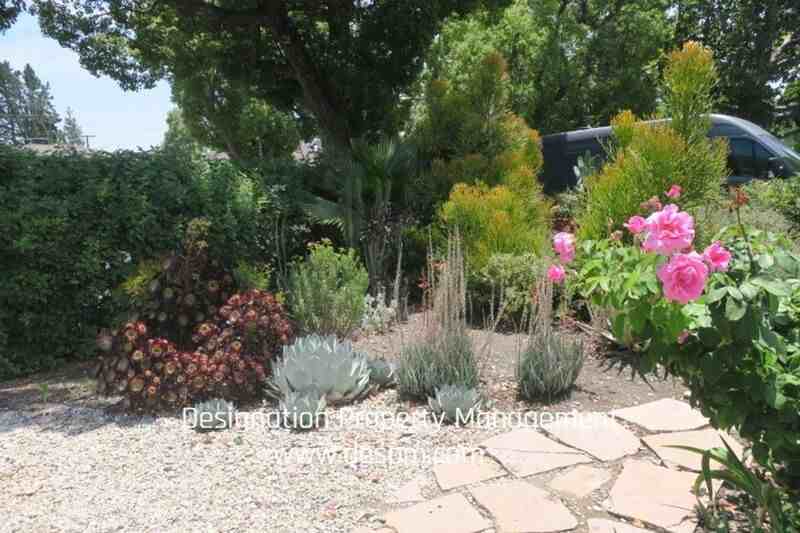 1809 N Rose St - Photo 3 of 33