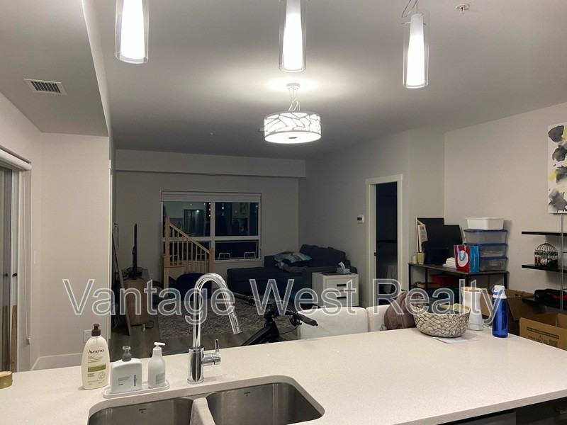 501 Hollywood Rd S - Photo 2 of 8