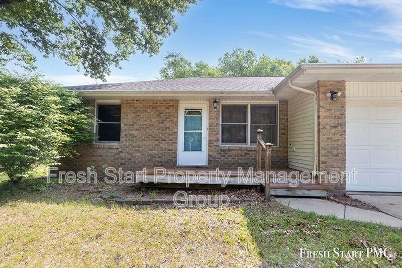 220 Pine Ridge Rd - Photo 2 of 17