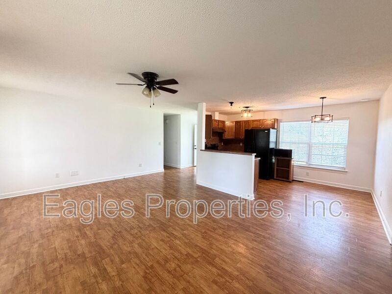 3053 Condor Ct - Photo 4 of 14