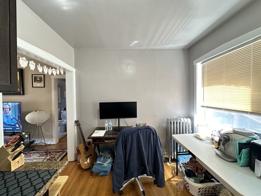 4027 W Melrose St #2N - Photo 6 of 21