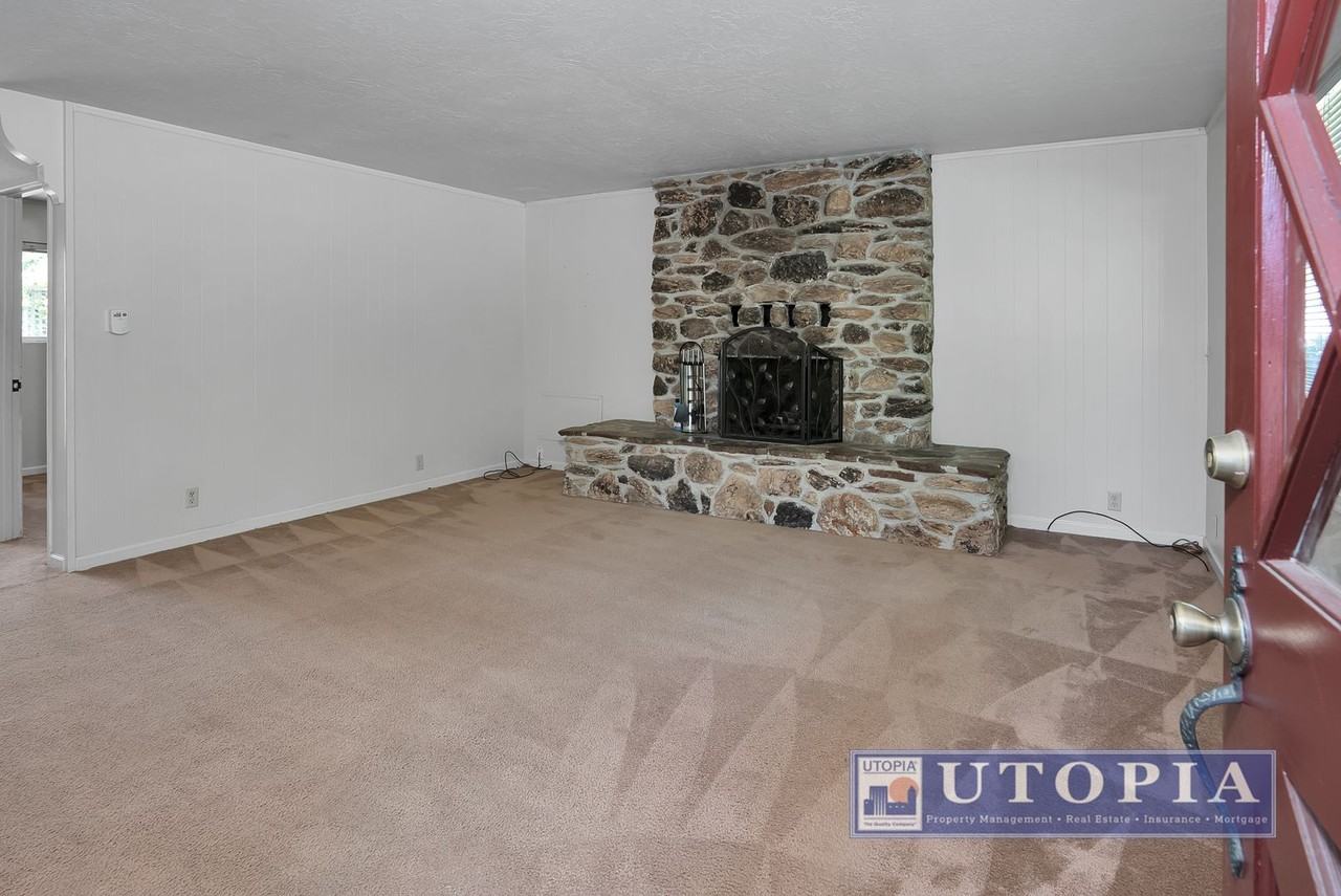 285 Quail Hollow Rd - Photo 2 of 26