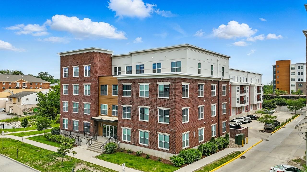 DPI225 - Dubuque Street Condos - Photo 2 of 29