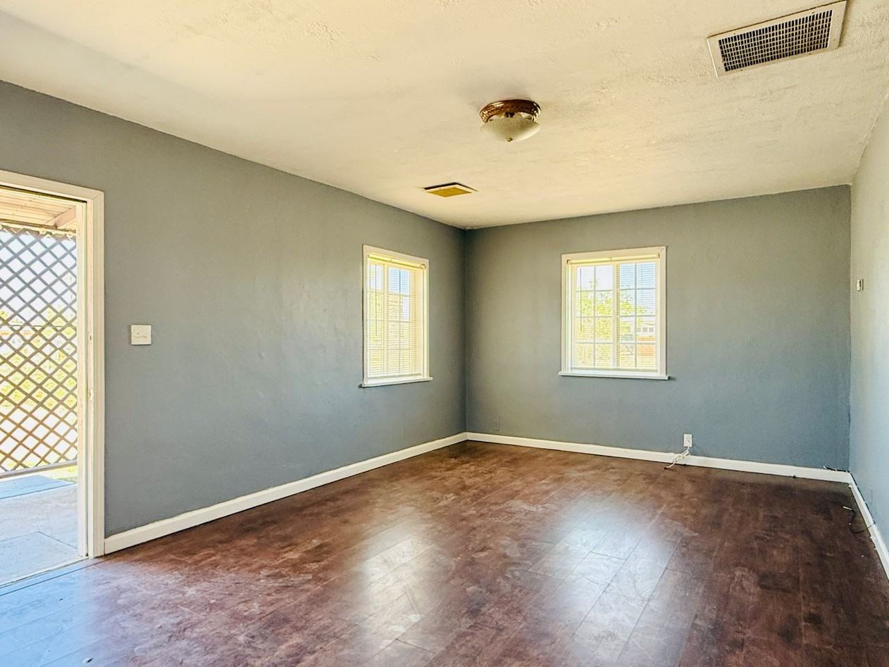 215 W Haloid Ave - Photo 7 of 7
