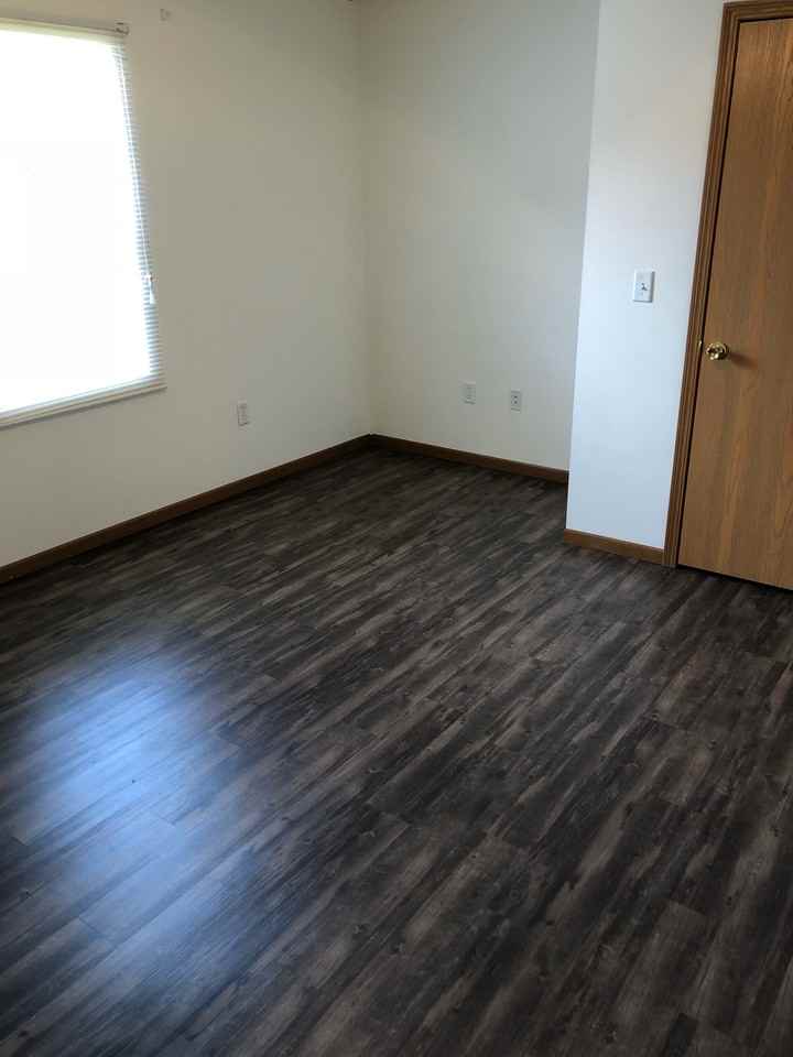 1405 Marion St - Photo 3 of 8