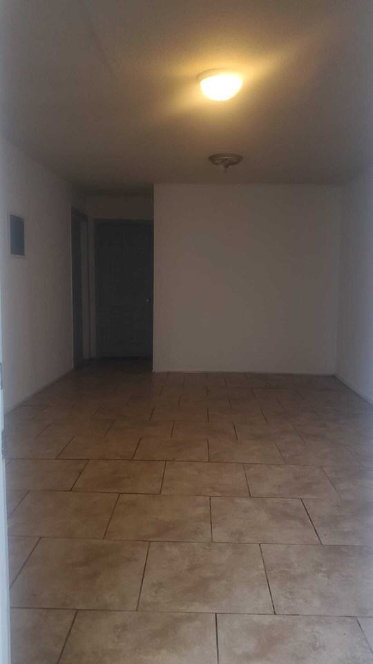 JOHN Z - DORSEY - Photo 4 of 17