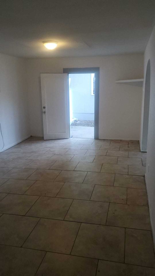 JOHN Z - DORSEY - Photo 5 of 17