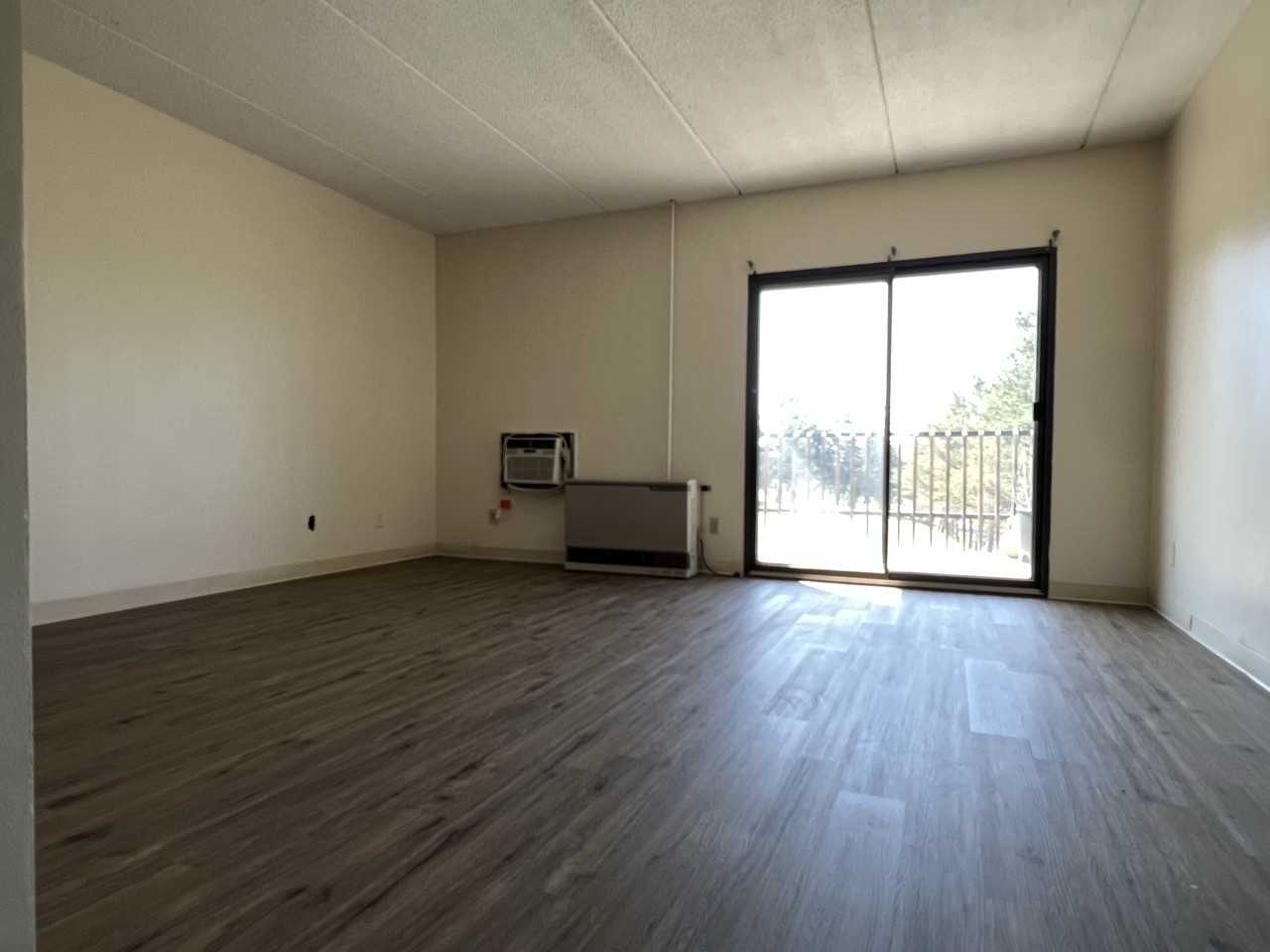 Ivory Gardens Apartments - Photo 5 of 15