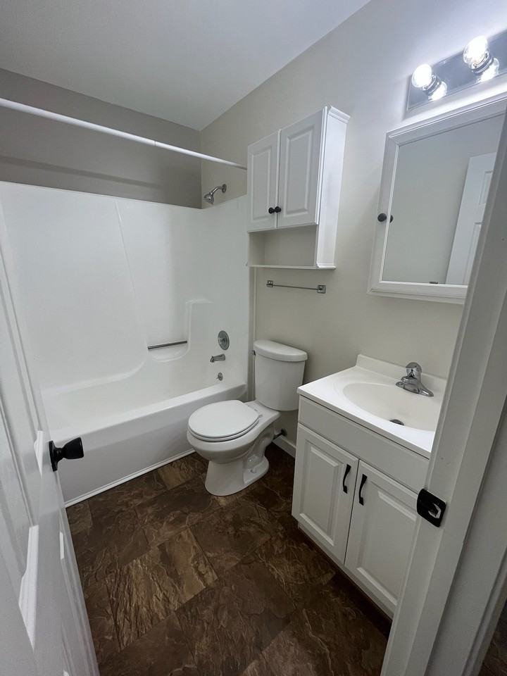 7613 48th Avenue - Photo 3 of 7
