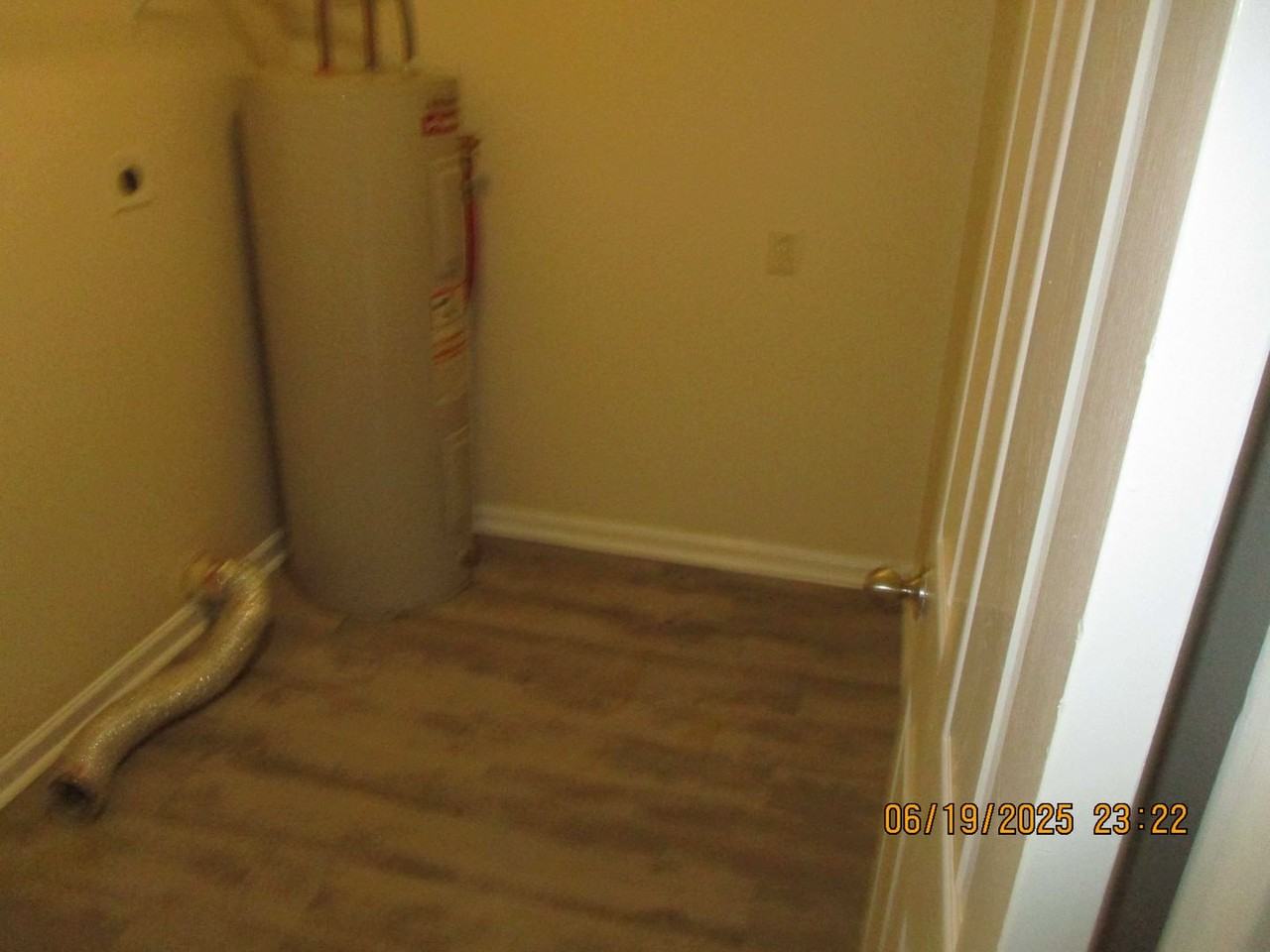 148 Westcott Lane - Photo 3 of 10