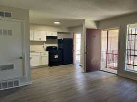 featured image of 888 Kerr Ave