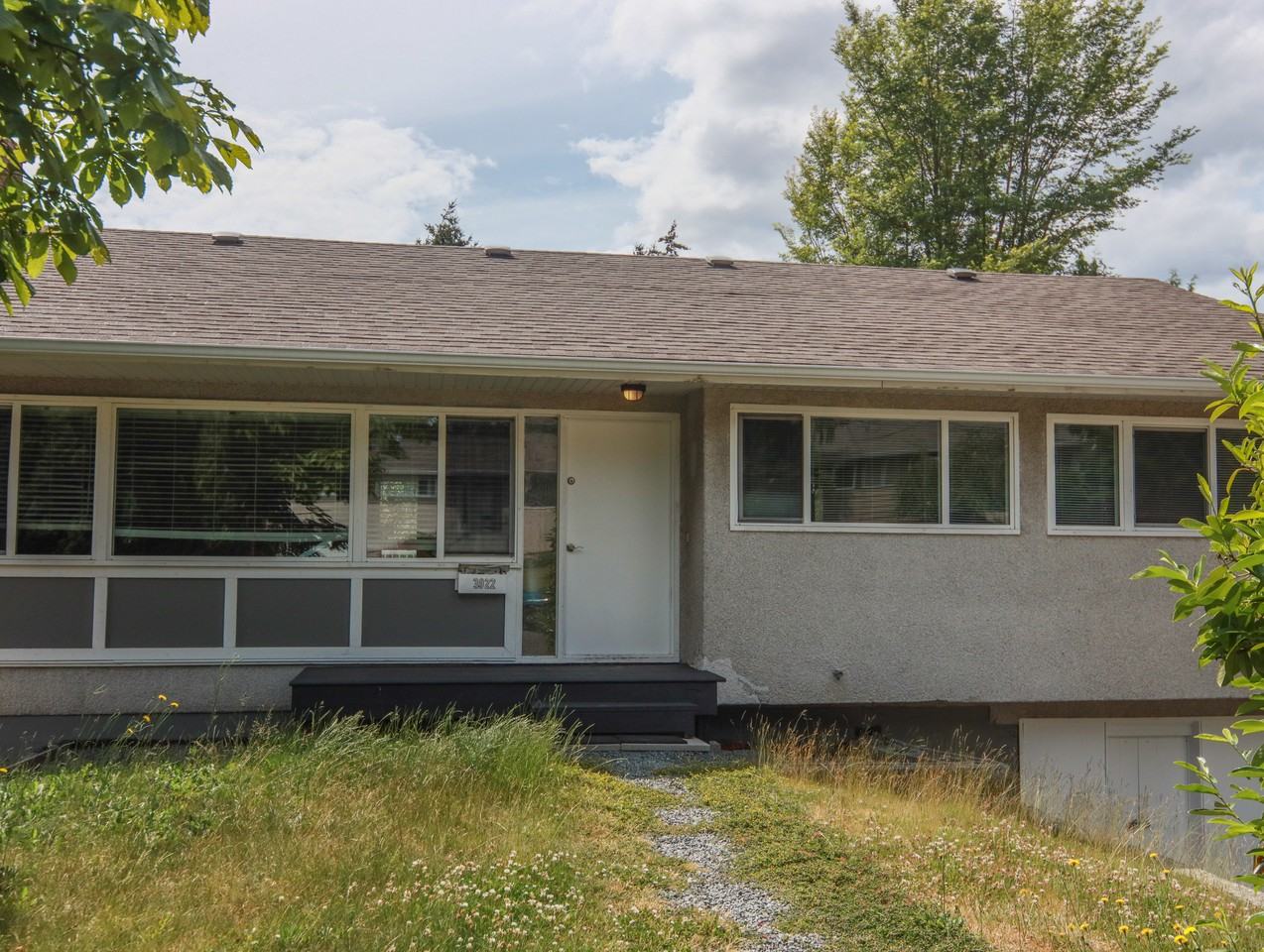 3922 Saint Peter's Road - Photo 3 of 19