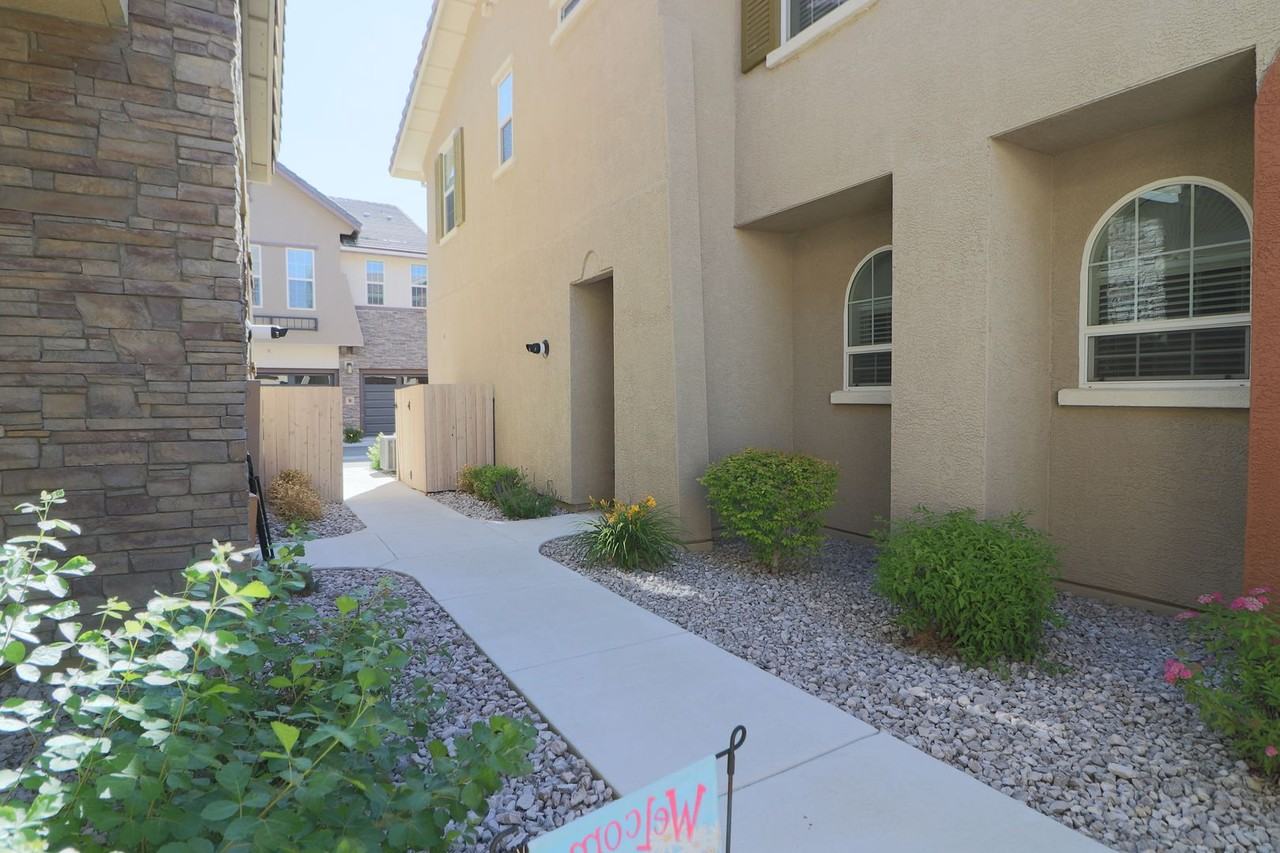 1860 Sea Horse Rd #A - Photo 5 of 24