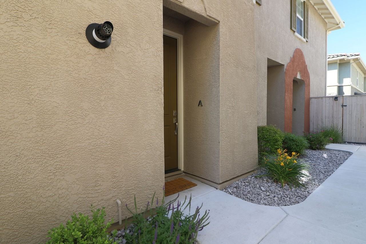 1860 Sea Horse Rd #A - Photo 6 of 24