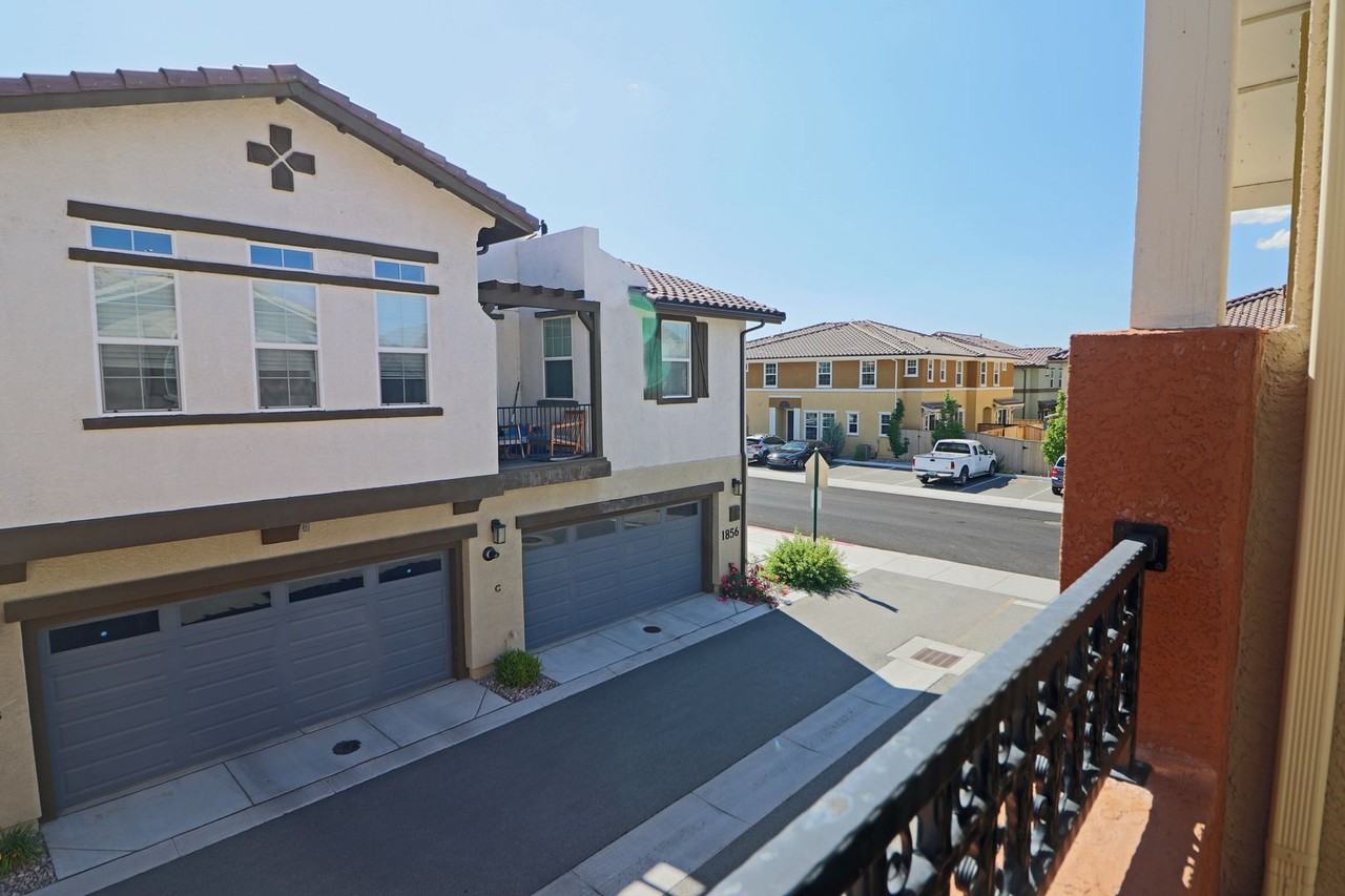 1860 Sea Horse Rd #A - Photo 7 of 24