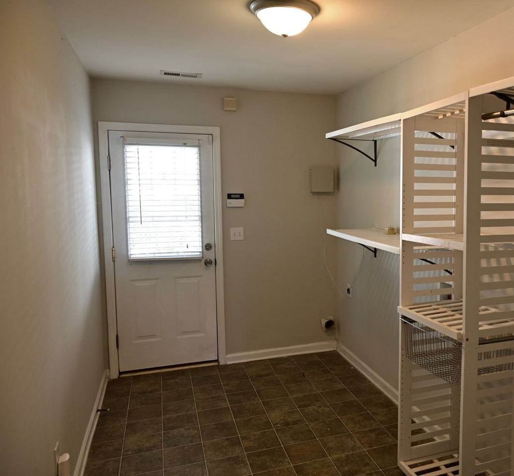 11850 Chelton Ridge Ln - Photo 6 of 11